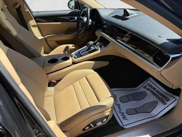 2019 Porsche Panamera Panamera
