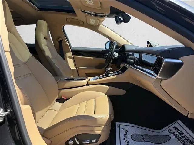 2019 Porsche Panamera Panamera