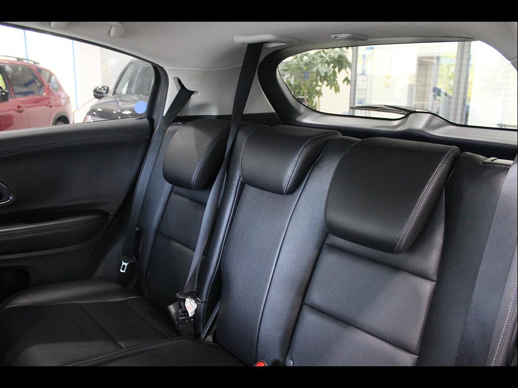 2020 Honda HR-V Touring - Photo 17