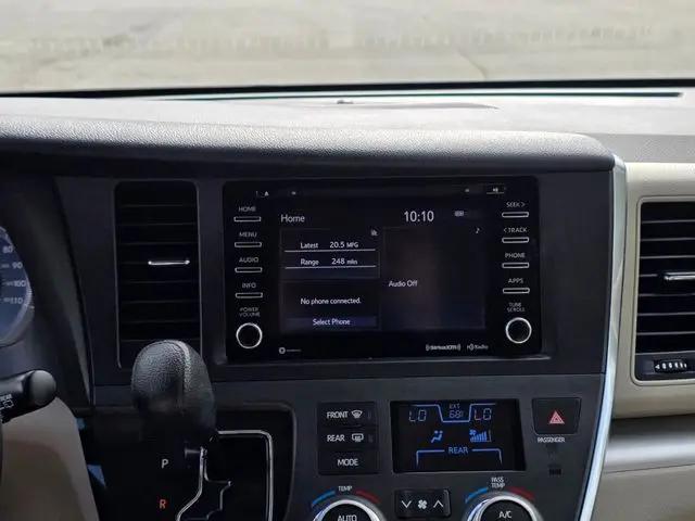 2018 Toyota Sienna LE 7 Passenger