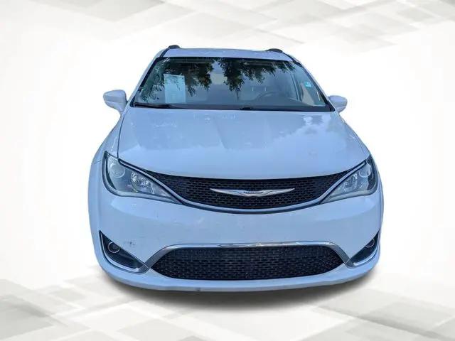 2017 Chrysler Pacifica Touring-L Plus