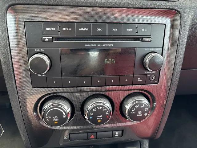 2013 Dodge Challenger SXT