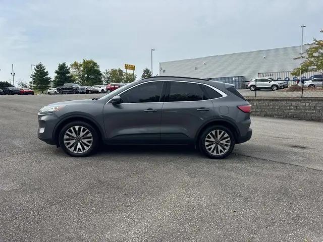2022 Ford Escape Titanium