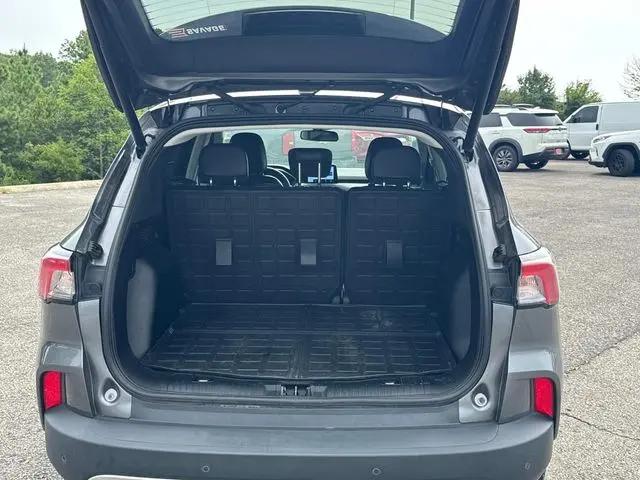 2022 Ford Escape Titanium