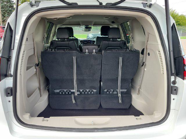 2023 Chrysler Pacifica Touring L AWD