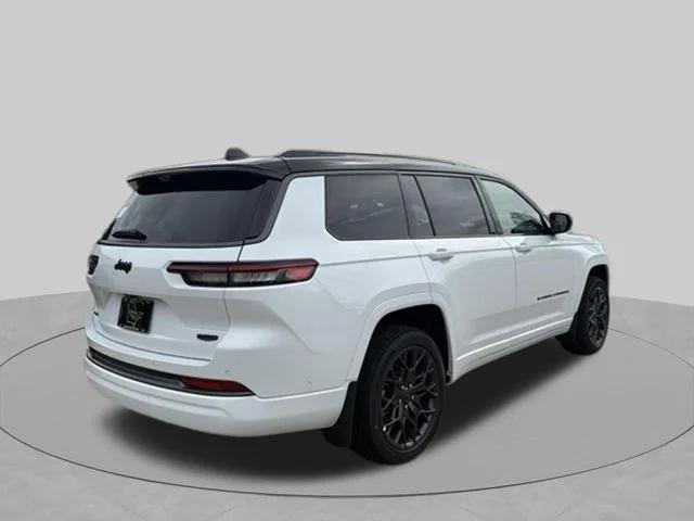2027 Jeep Grand Cherokee L Summit