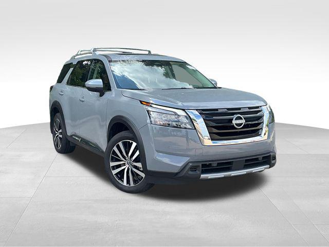 2025 Nissan Pathfinder Platinum 4WD for sale in Des Moines, IA