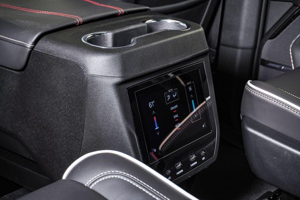 2025 GMC Yukon XL AT4 Ultimate - Photo 20