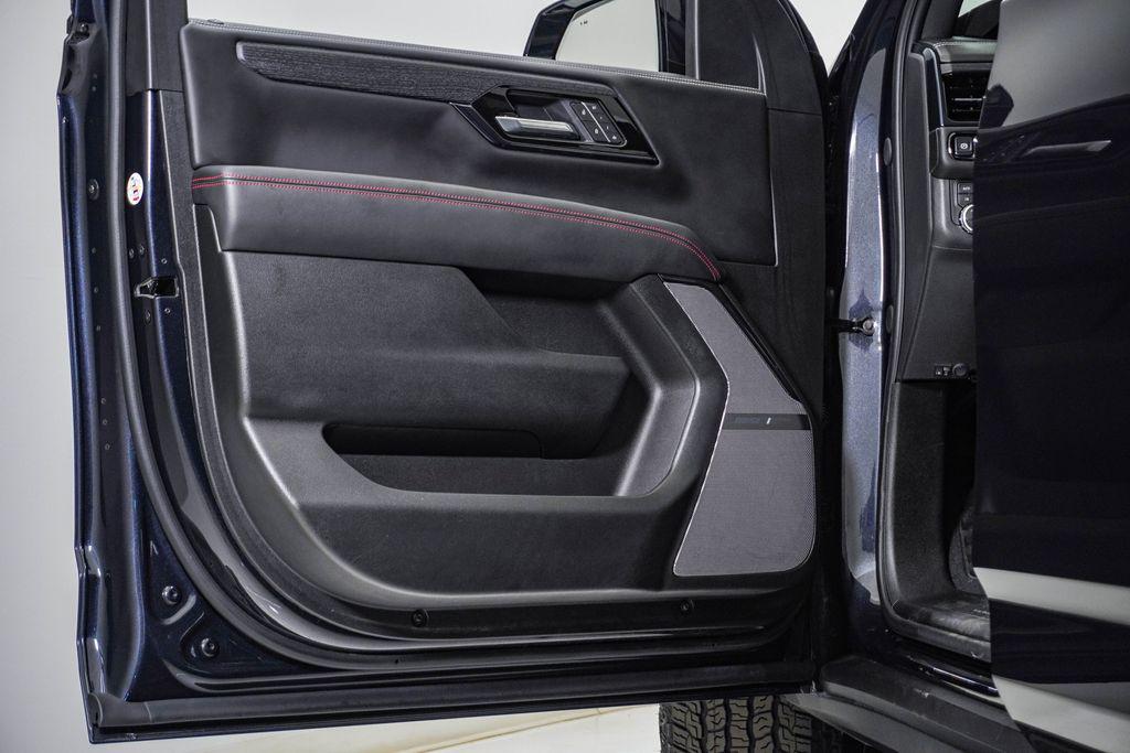 2025 GMC Yukon XL AT4 Ultimate - Photo 32