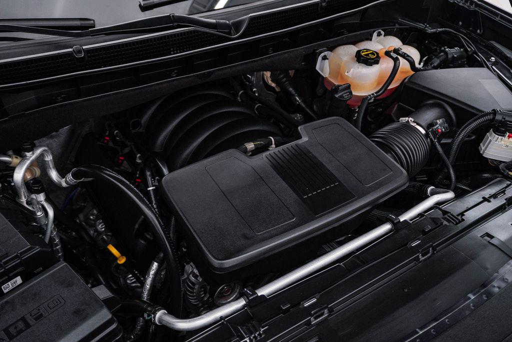2025 GMC Yukon XL AT4 Ultimate - Photo 35