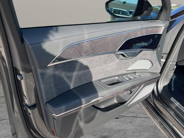 2027 Audi A8 55 TFSI quattro Tiptronic