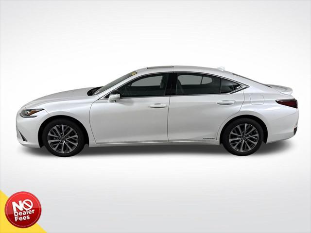 2022 Lexus ES 300h 300h