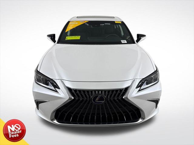 2022 Lexus ES 300h 300h