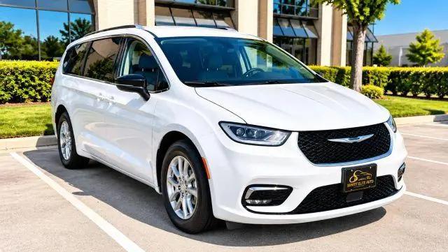 2024 Chrysler Pacifica Touring L for sale in Laguna Hills, CA