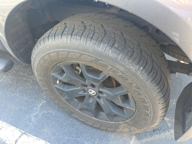 2021 Nissan Frontier Crew Cab SV 4x2