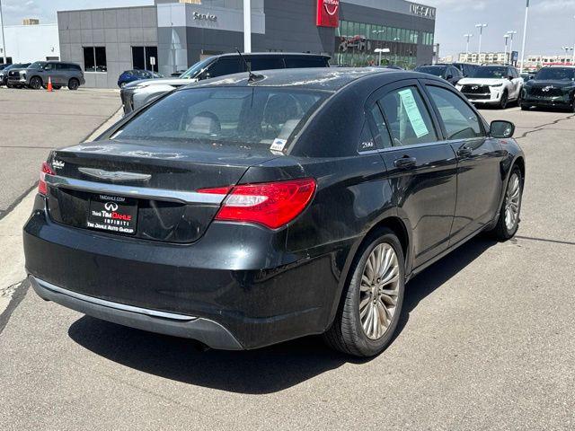 2012 Chrysler 200 LX