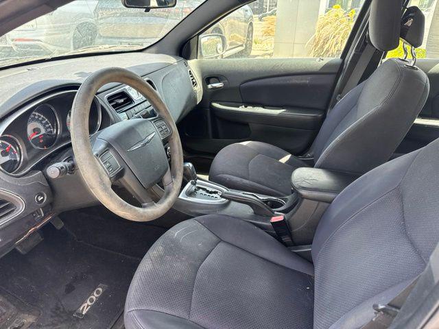2012 Chrysler 200 LX