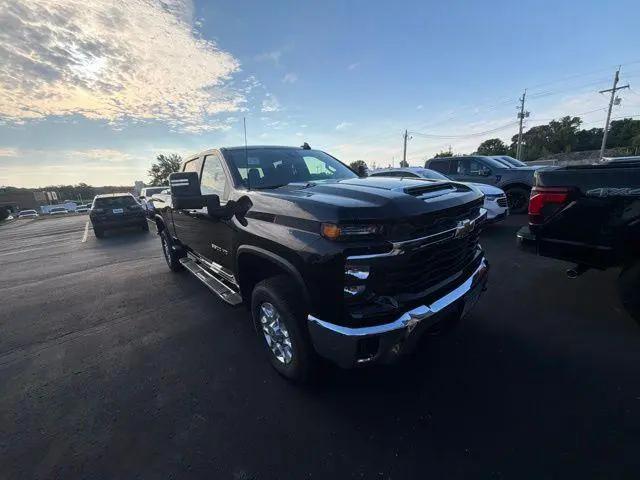 2025 Chevrolet Silverado 3500HD 4WD Crew Cab Standard Bed LT for sale in Owatonna, MN