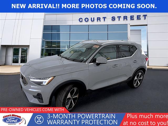 2025 Volvo XC40 B5 Plus Bright Theme for sale in Bourbonnais, IL