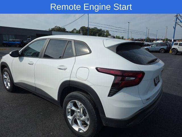2025 Chevrolet Trax FWD LS