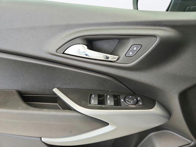 2025 Chevrolet Trax FWD LS