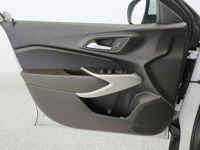 2025 Chevrolet Trax FWD LS