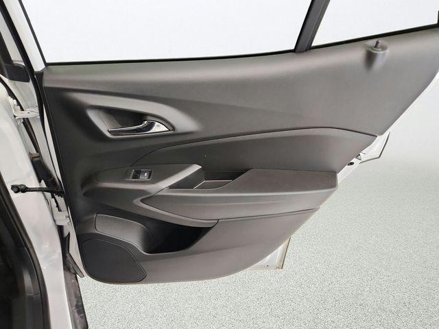 2025 Chevrolet Trax FWD LS