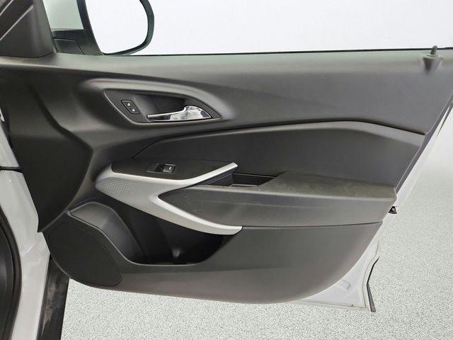2025 Chevrolet Trax FWD LS