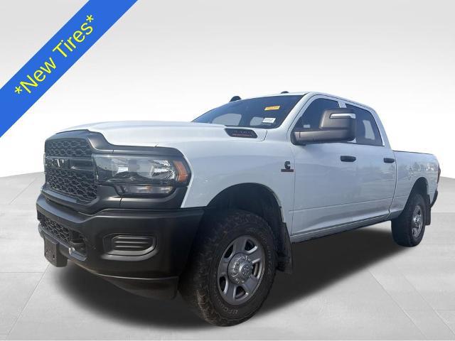 2024 Ram 3500 Tradesman Crew Cab 4x4 64 Box
