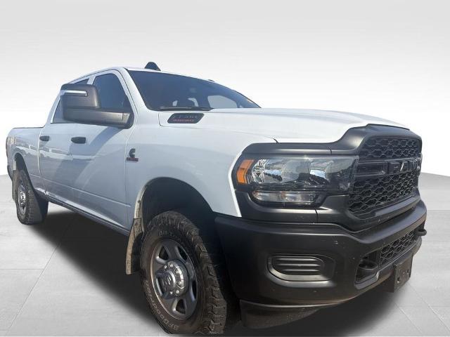2024 Ram 3500 Tradesman Crew Cab 4x4 64 Box
