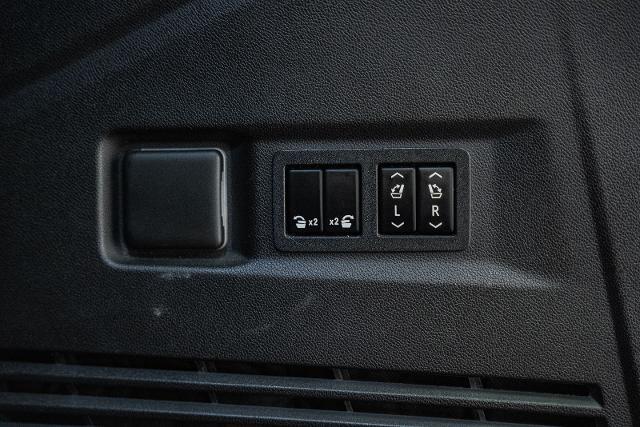 2021 GMC Yukon 4WD Denali
