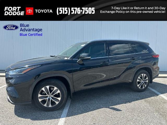 2021 Toyota Highlander XLE for sale in Fort Dodge, IA