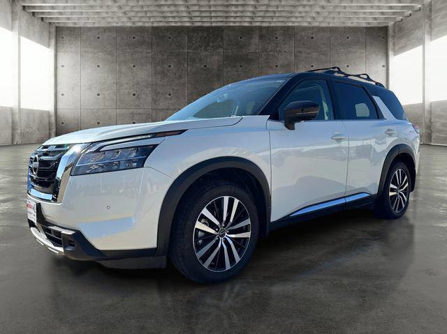 2024 Nissan Pathfinder Platinum 4WD for sale in Oskaloosa, IA