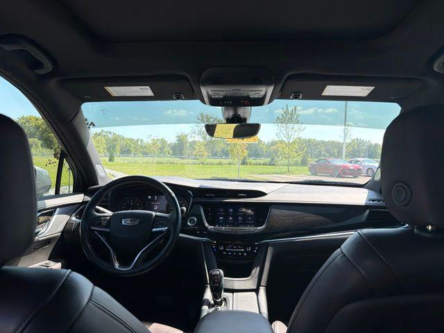 2023 Cadillac XT6 FWD Premium Luxury