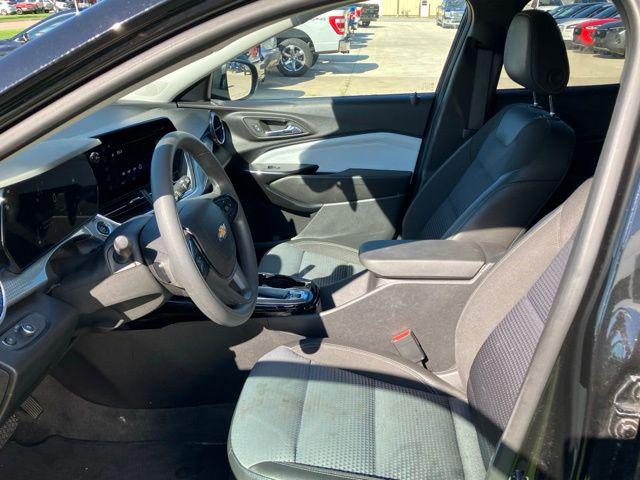 2025 Chevrolet Trax FWD LT