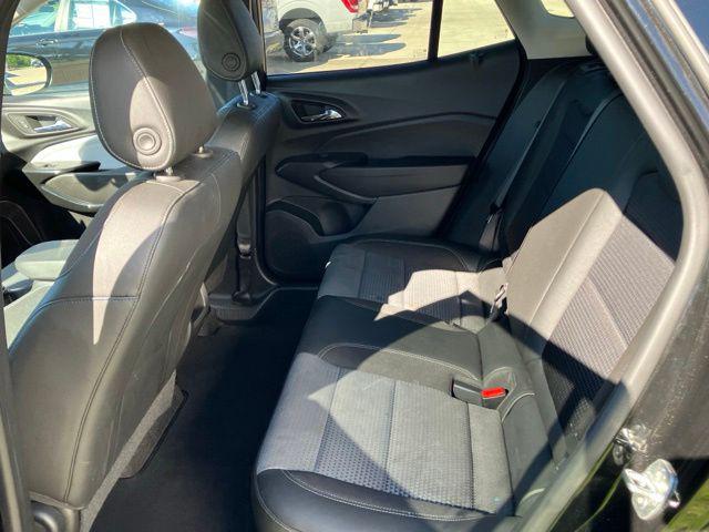 2025 Chevrolet Trax FWD LT