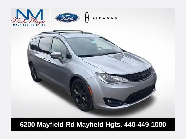 2018 Chrysler Pacifica Touring L for sale in Mayfield Heights, OH
