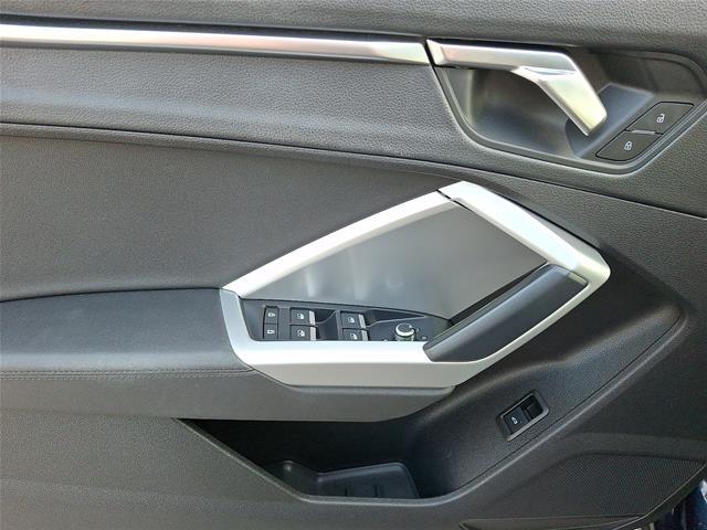 2020 Audi Q3 Premium 45 TFSI quattro Tiptronic