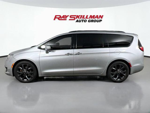 2019 Chrysler Pacifica Touring L Plus