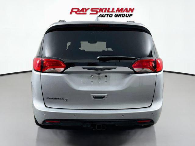 2019 Chrysler Pacifica Touring L Plus