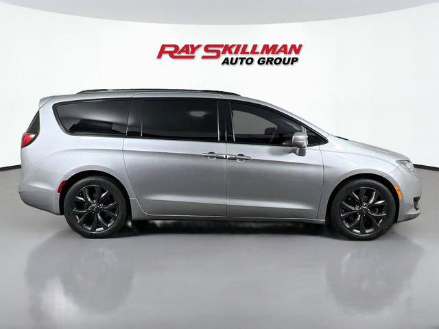 2019 Chrysler Pacifica Touring L Plus