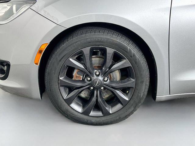 2019 Chrysler Pacifica Touring L Plus