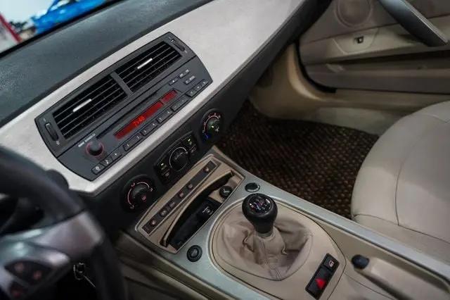2005 BMW Z4 3.0i