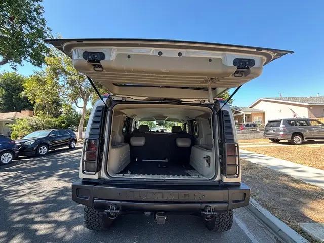 2003 HUMMER H2 Base