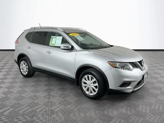 2016 Nissan Rogue S for sale in Selma, CA