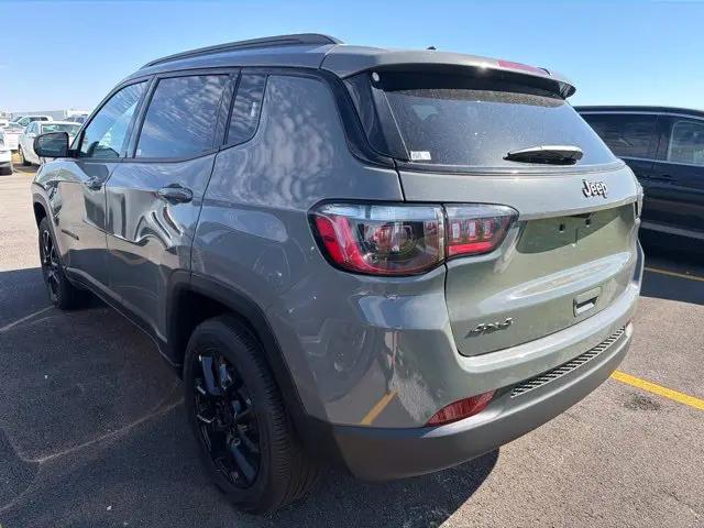 2026 Jeep Compass Latitude Altitude