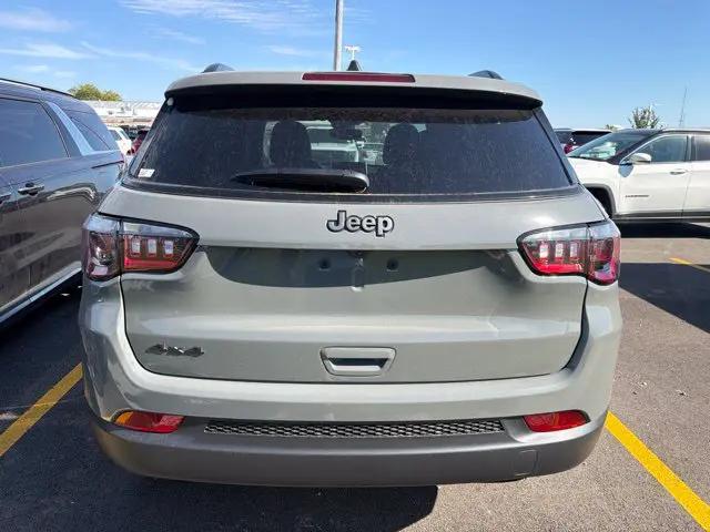 2026 Jeep Compass Latitude Altitude