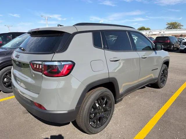 2026 Jeep Compass Latitude Altitude
