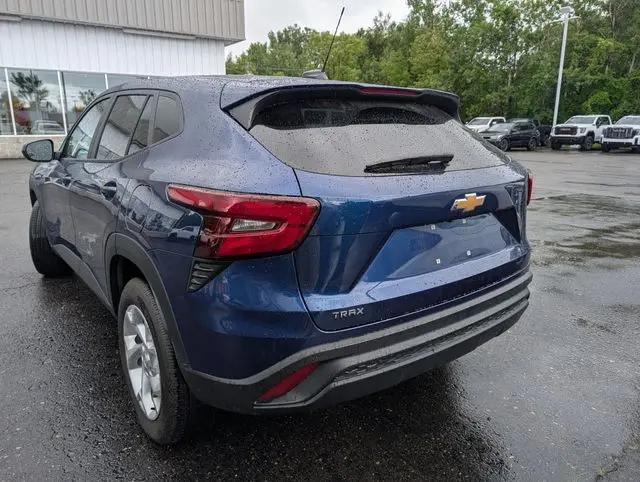 2024 Chevrolet Trax FWD SP