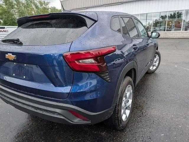 2024 Chevrolet Trax FWD SP